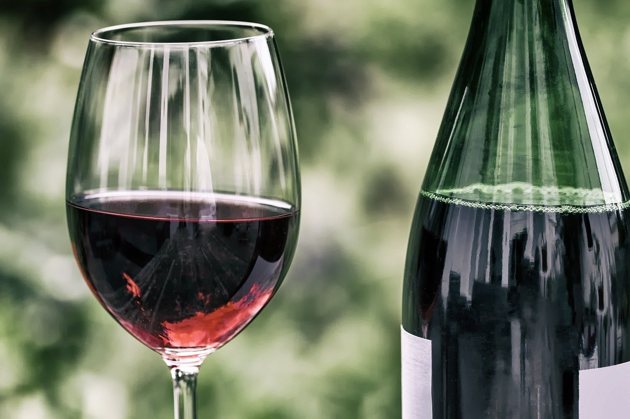 Conheça os benefícios do vinho para a saúde
