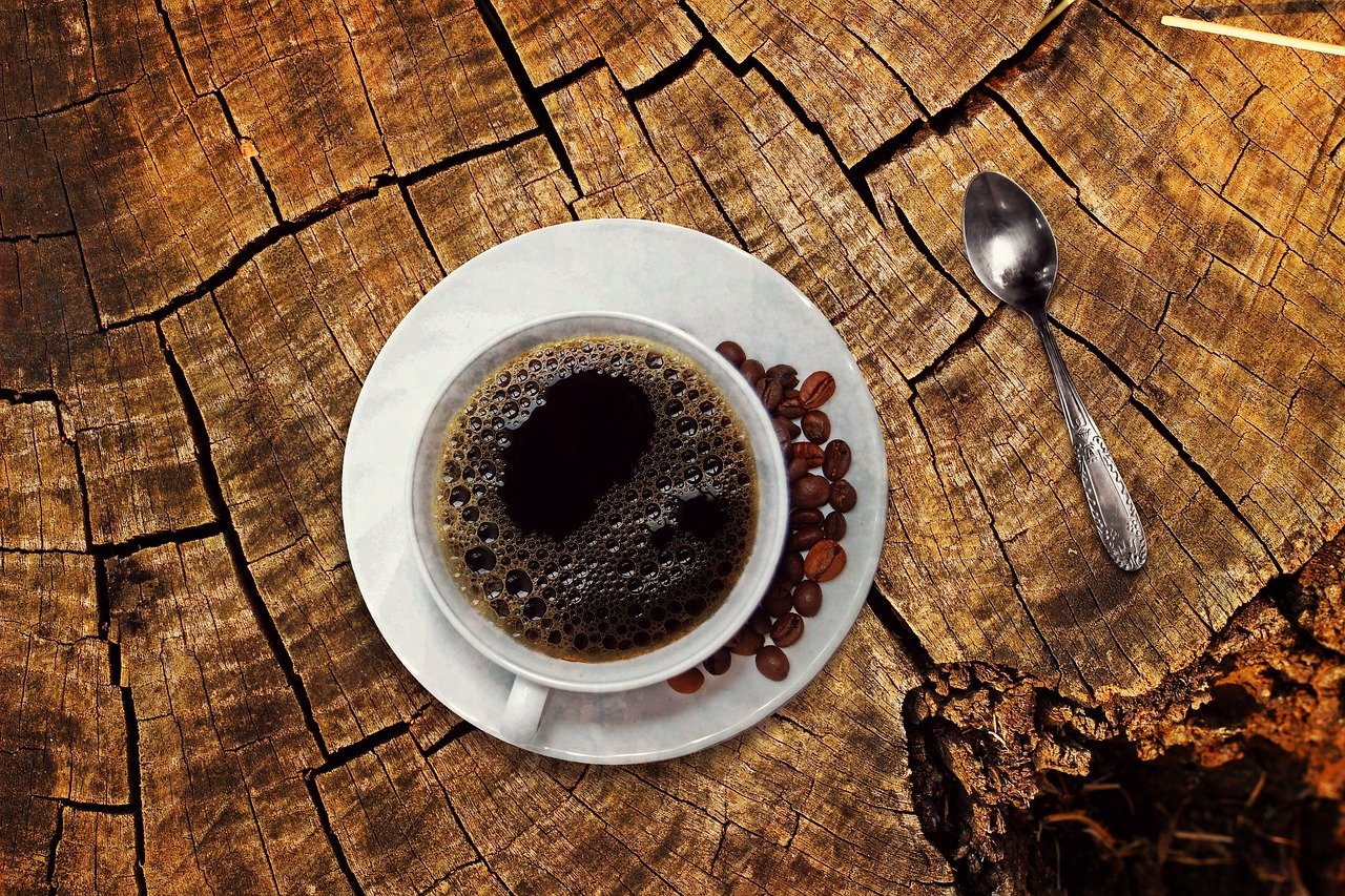 Café faz mal: Os impactos surpreendentes da sua bebida preferida