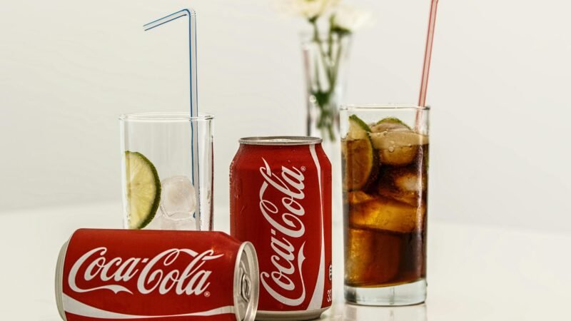 Refrigerante faz mal: Entenda os impactos da bebida para a saúde